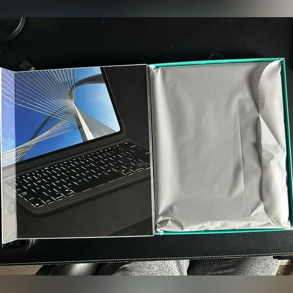Logitech Black Tablet Keyboard Slim Folio Pro